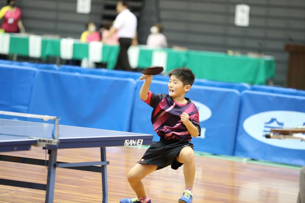 試合でプレイする尾形選手