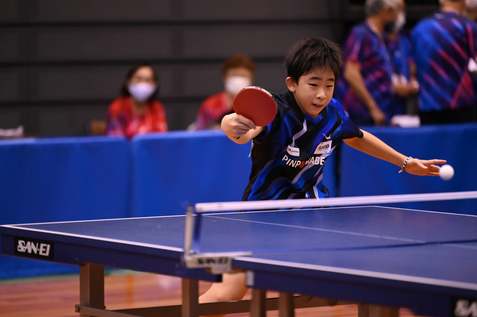 試合をする立川選手