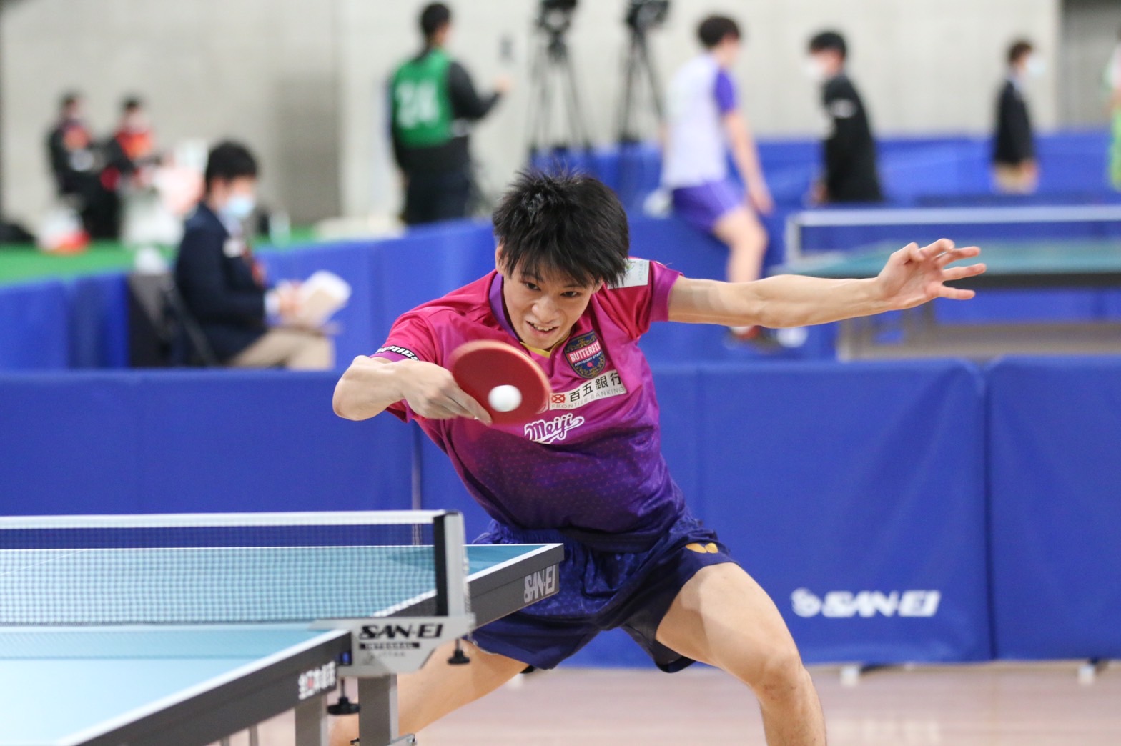 勝利した戸上選手