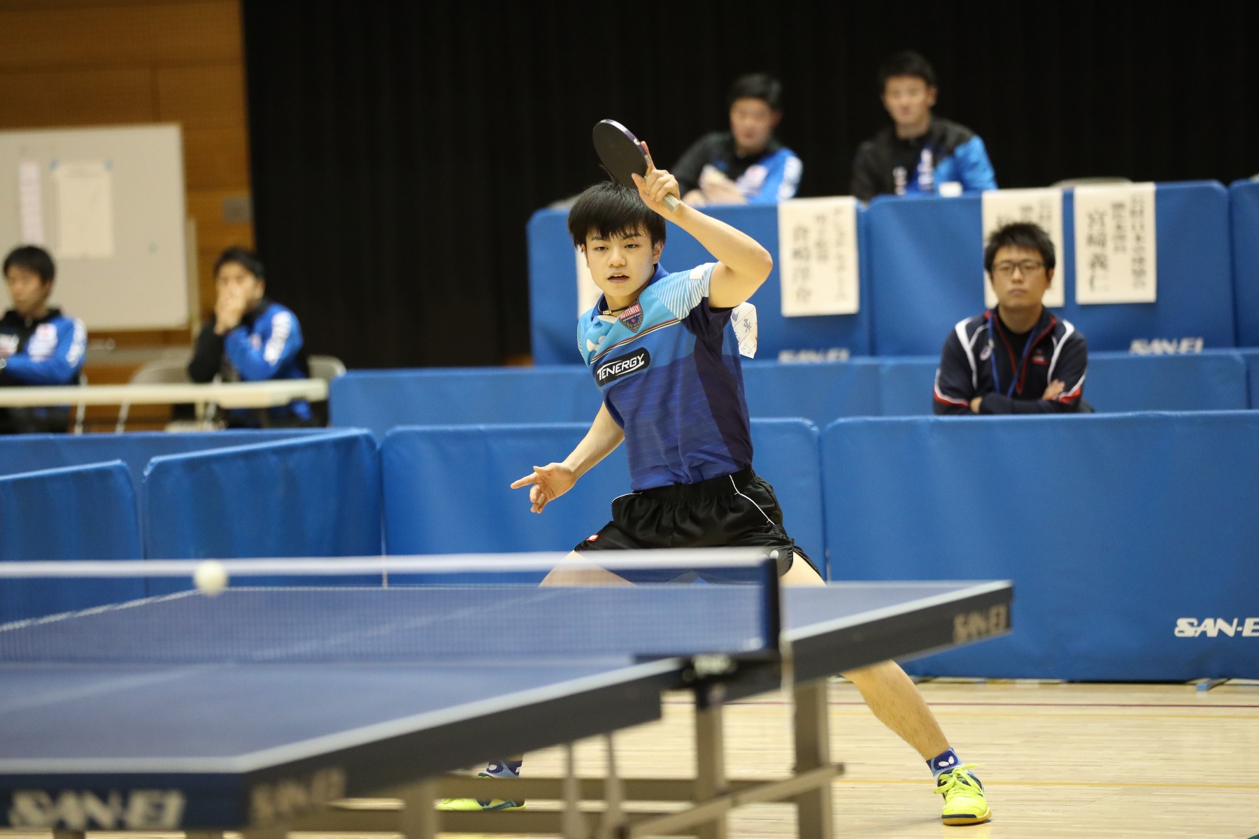 試合をしている宇田幸矢選手