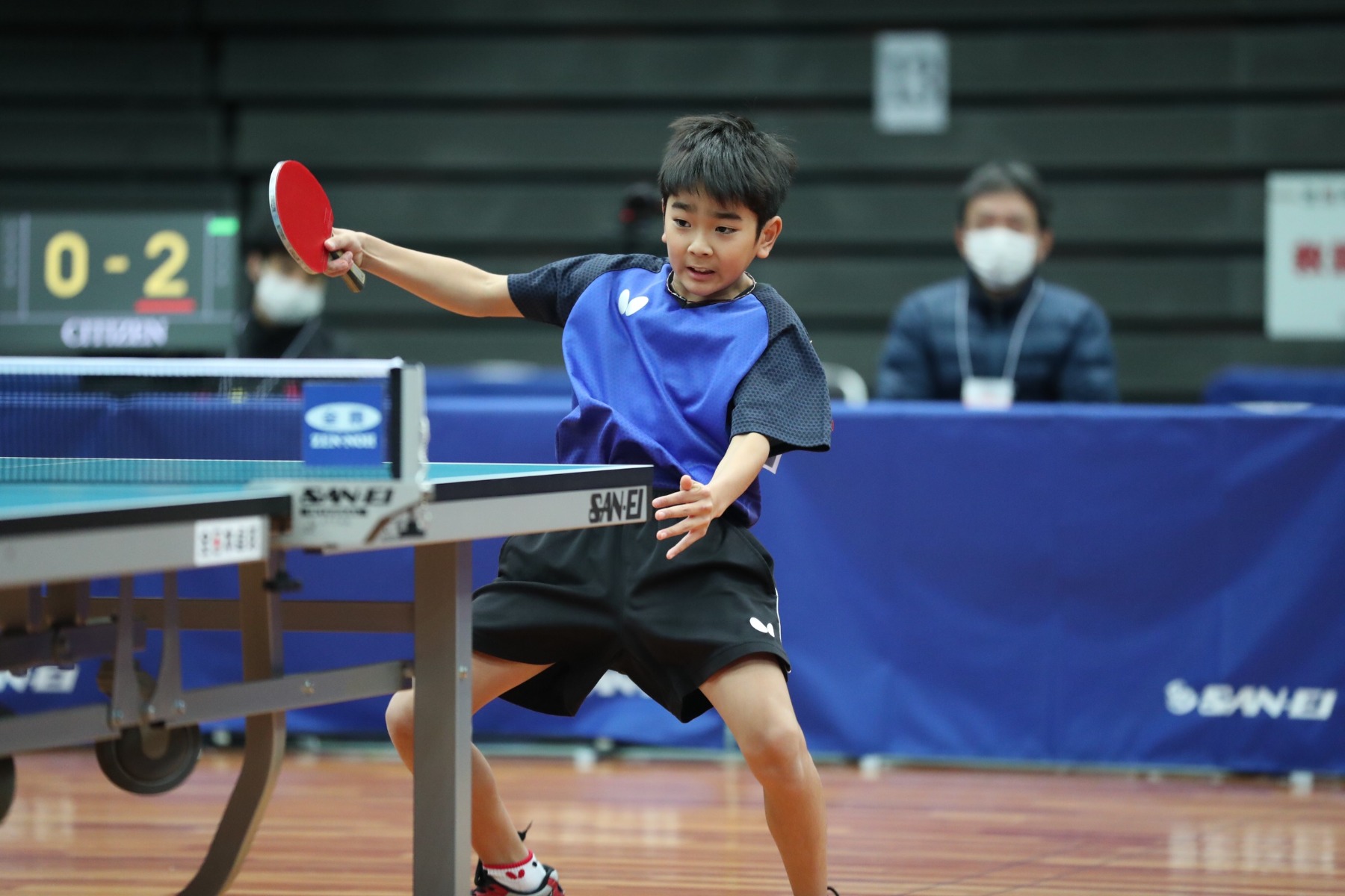 小学生離れした落ち着いたプレーで全中ベスト8の藤元を下す